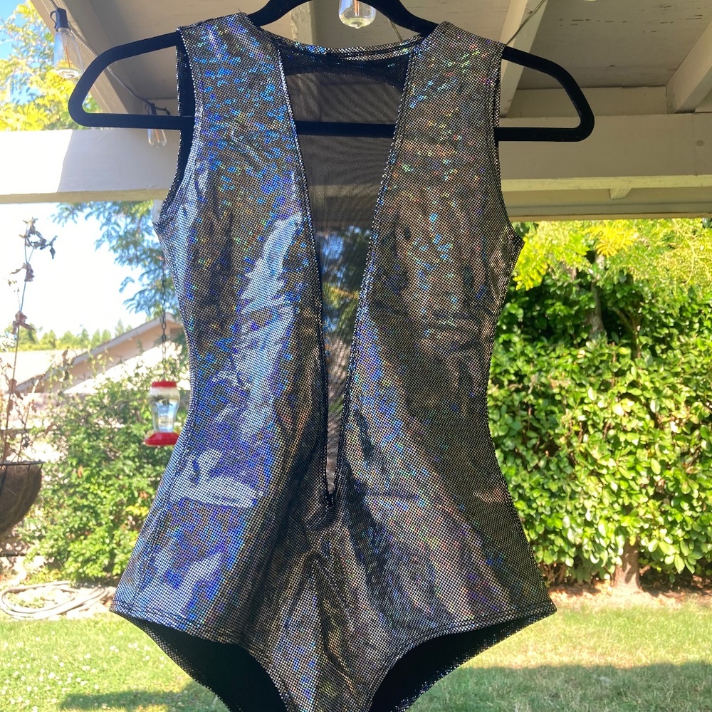 Holographic one piece